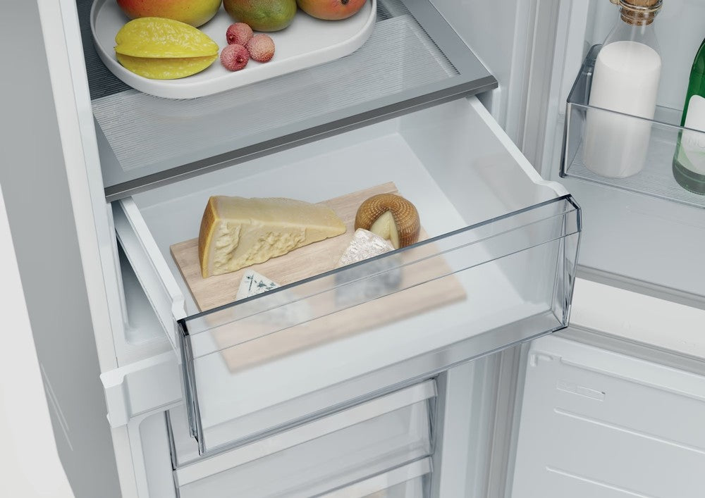 Refrigerator-freezer ECNBQL3518EV