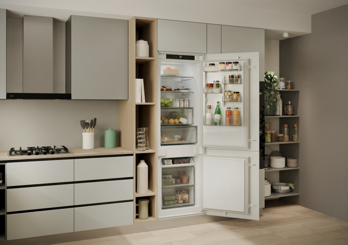 refrigerator-freezer built-in CNBQT3518E