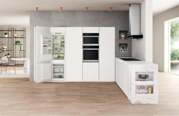 Fridge Freezer WHC18T322 BI