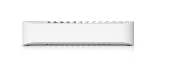 Switch UniFi 8 PoE USW-PRO-8-POE, 6 ports 1 GbE PoE+, 2 ports 1 GbE PoE++, 2 ports 10G SFP+, 120W