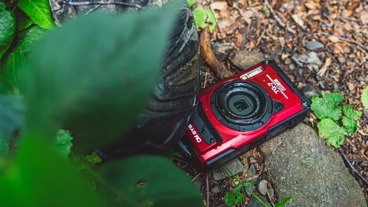 Camera TG-7 red