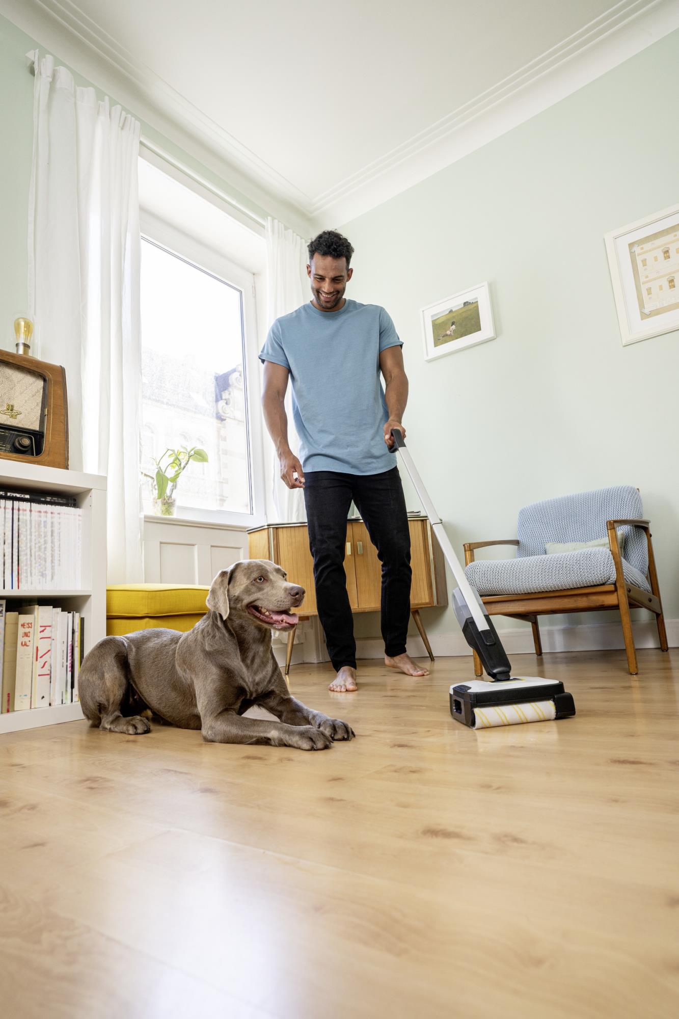 Vacuum Cleaner KARCHER dry&wet Electric broom Grey/White/Black Bagless Battery 2.3 kg 1.056-200.0