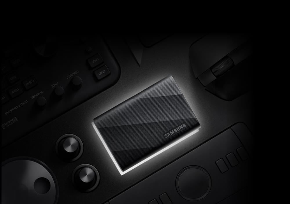External SSD SAMSUNG T9 2TB USB 3.2 Write speed 1950 MBytes/sec Read speed 2000 MBytes/sec MU-PG2T0B/EU