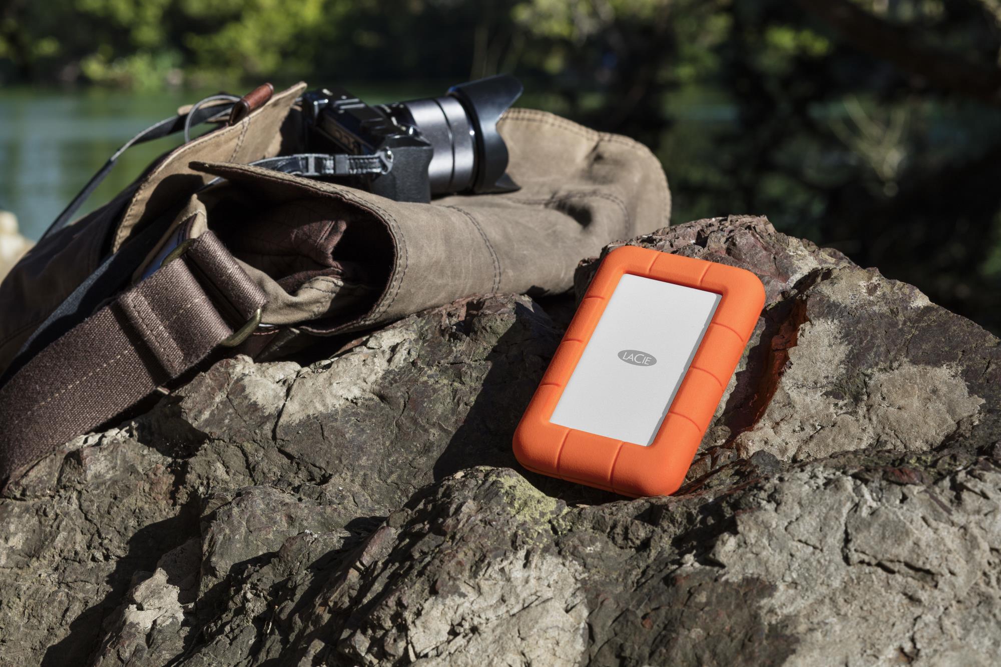 External HDD LACIE 2TB USB-C Colour Orange STFR2000403