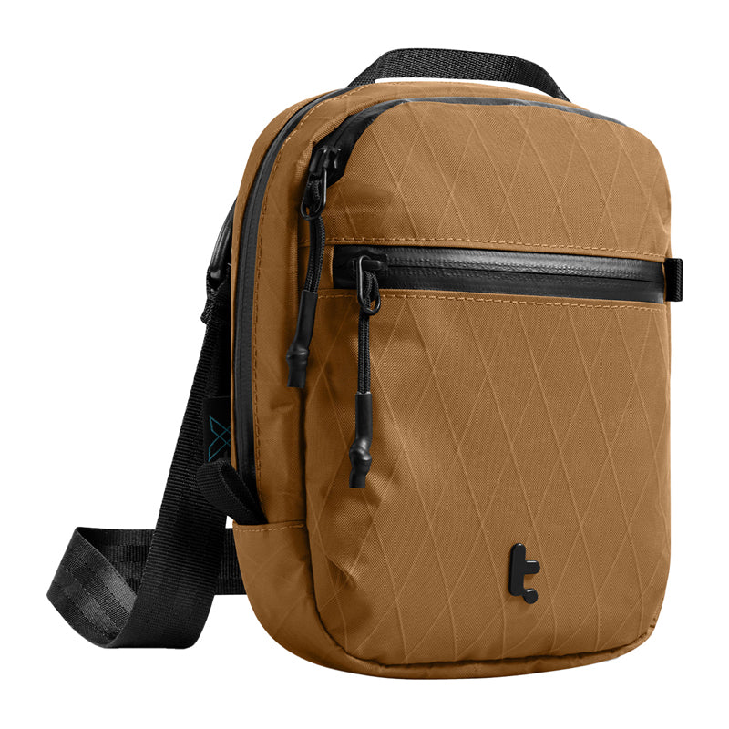 TOMTOC Aviator-T37 travel bag with shoulder strap X-Pac 1.3L (brown) - Image 1